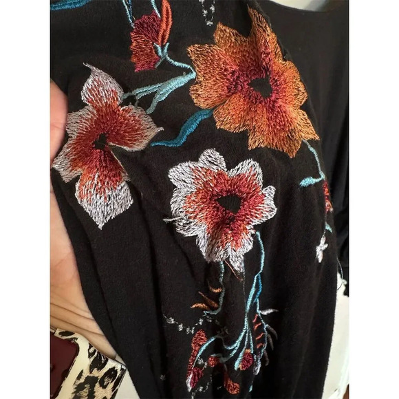 Free People Lita Embroidered Cutout Blouse XS Black Floral Bell Sleeve - Picture 8 of 11